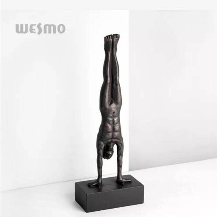 Gym men handstand sculpture custom figurine resin